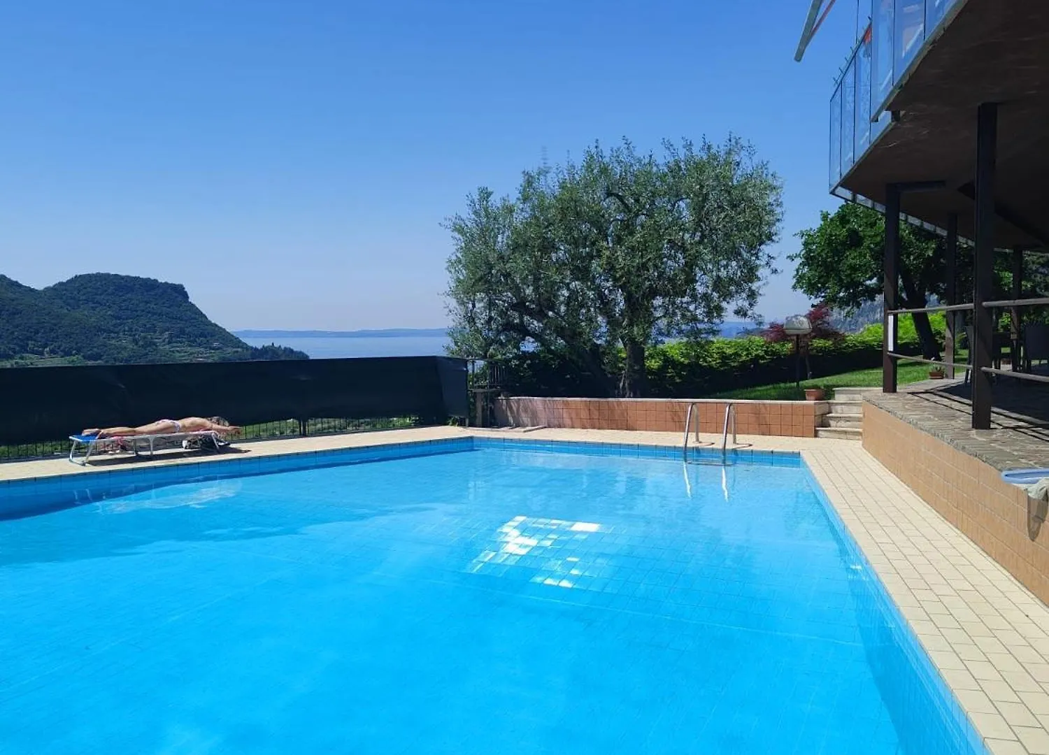 Panoramic Garda Apartment 코스테르마노