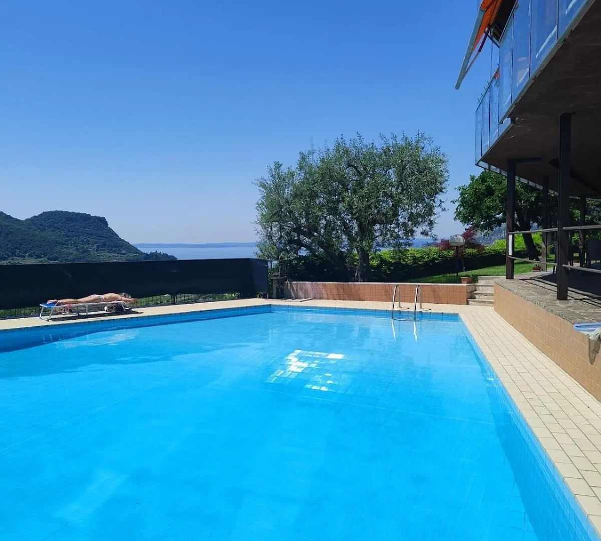 Panoramic Garda Apartment 코스테르마노 이탈리아