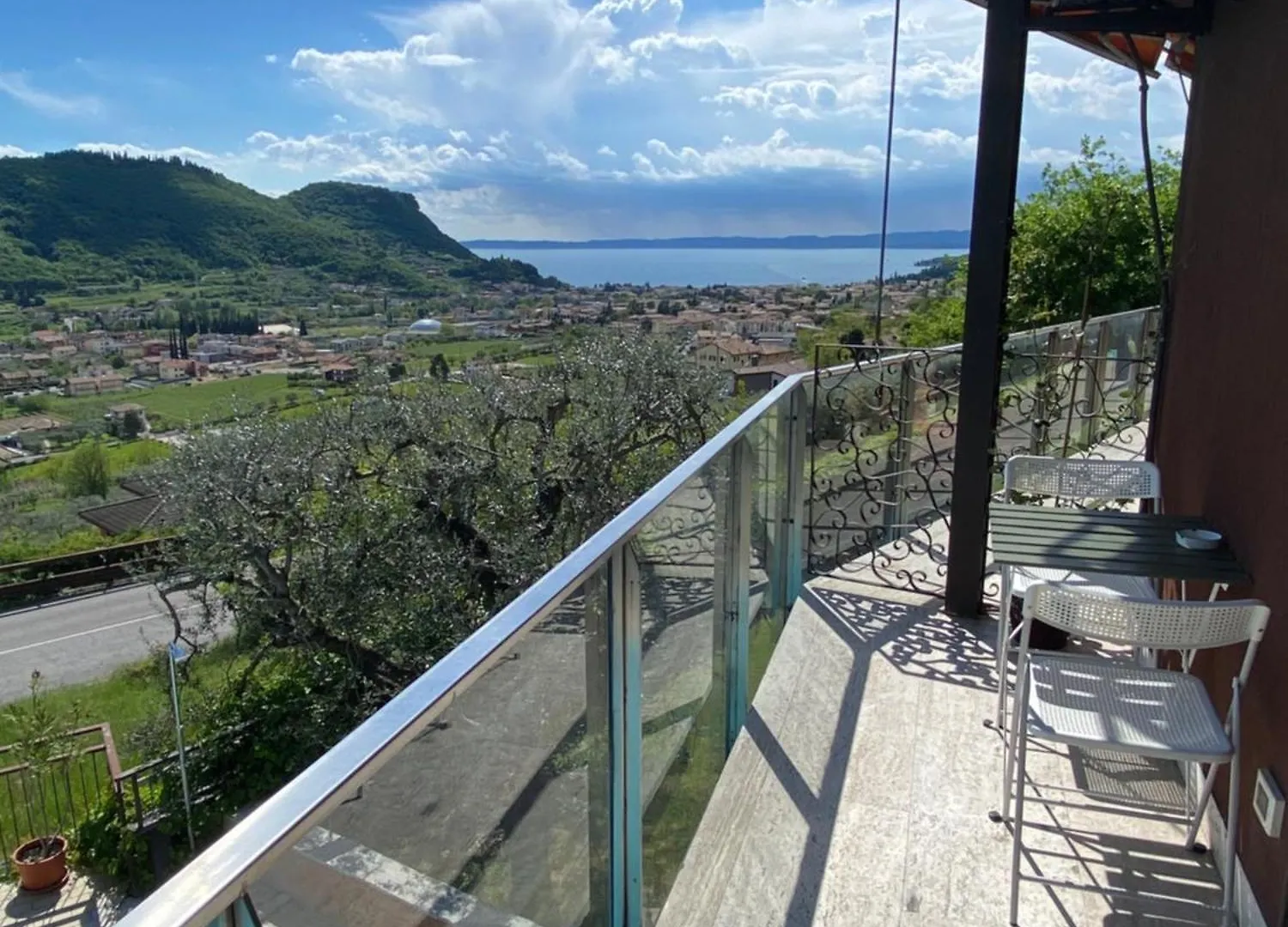 Panoramic Garda Apartment Costermano Włochy